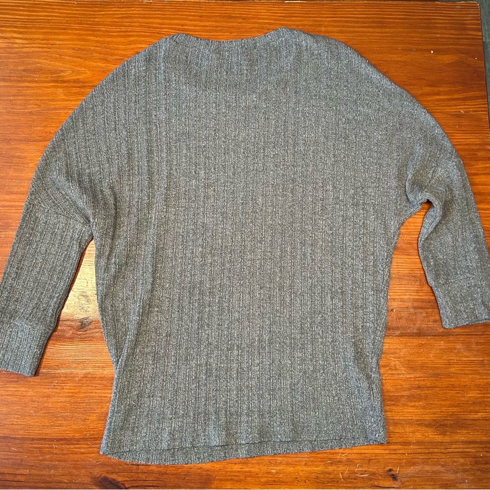 Styleword Gray Ribbed Knit Top - Small - Picture 2 of 4